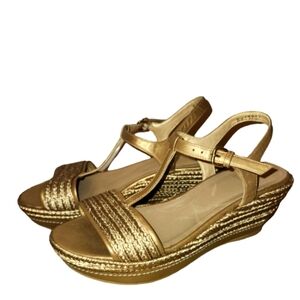 STUART WEITZMAN Metallic Gold Leather Wedge Heels with Platform, size 7M